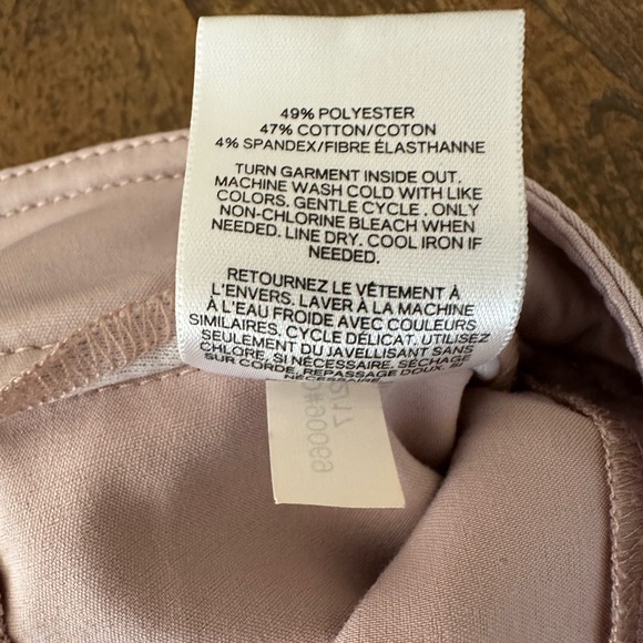 Express Women’s Blush Colored Mini skirt - Size 8 - Picture 5 of 7